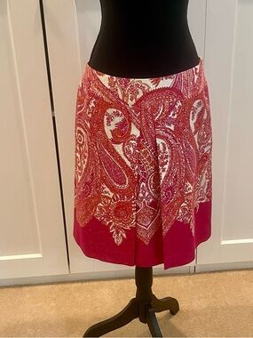 Ann Taylor Fuchsia & Cream Paisley A-Line Skirt with Subtle Gold Threads Size 8